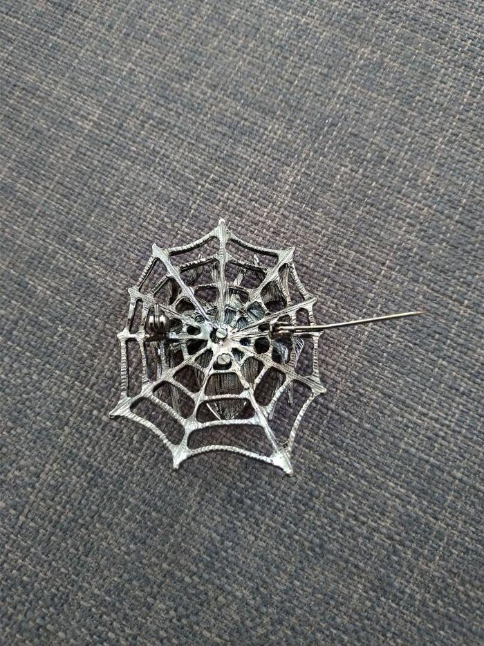 Broche araignée 🕷 - photo numéro 5