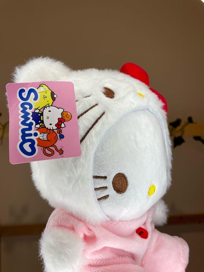 Peluche Hello Kitty en pyjama - photo numéro 6