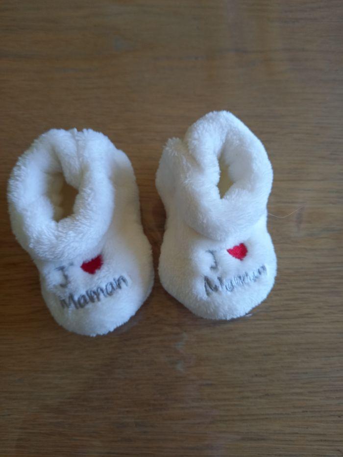 Lot chaussons naissance - photo numéro 2