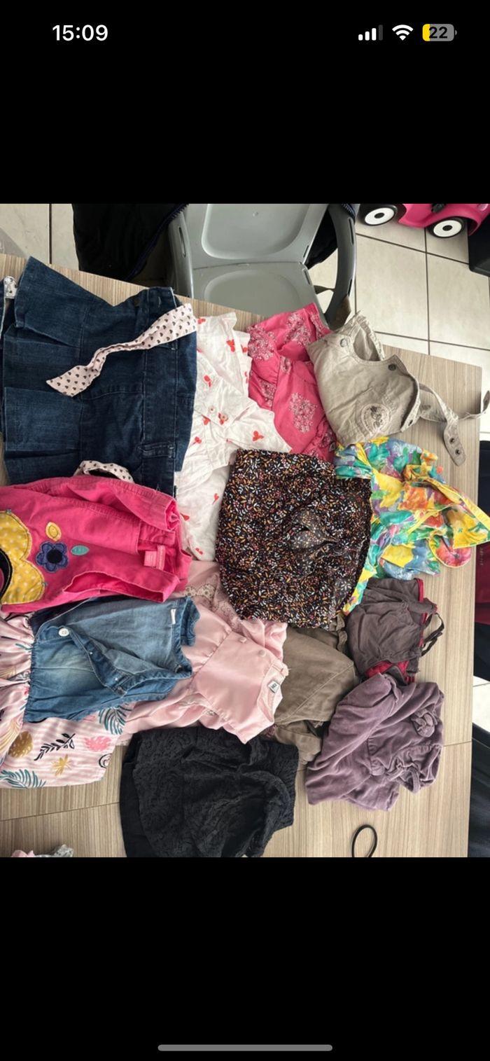 Lot de 41vêtements 18 à 24 mois été fille - photo numéro 1