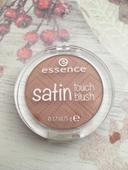 Blush  Essence neuf