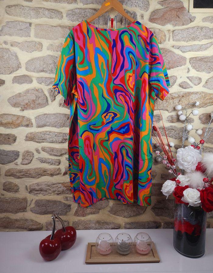 Robe manches courtes multicolore Femme taille 54 marque Boohoo 🍬 - photo numéro 3