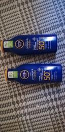 Crpem  solaire Nivea  pour bebe et adult