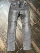 Jeans noir H&M taille 38 en bon état