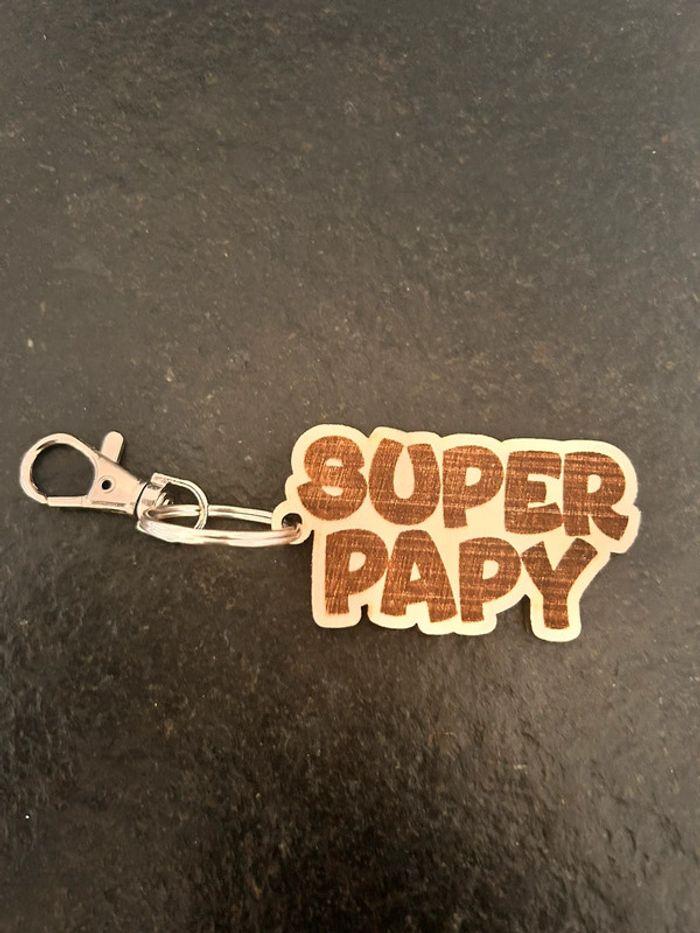 Porte-clés  " super papy " - photo numéro 2