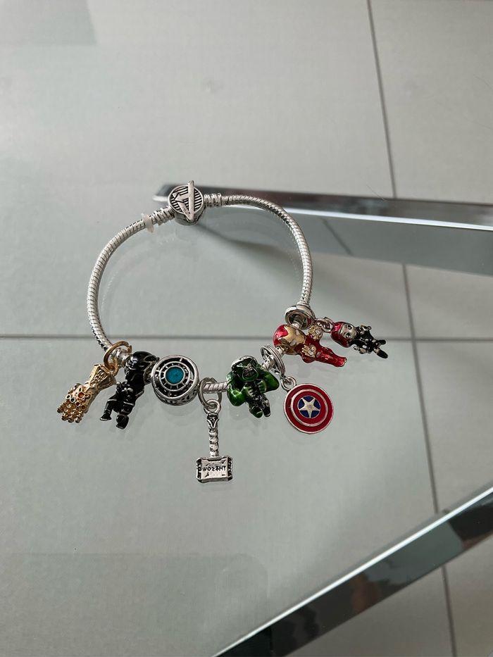 Bracelet Marvel The Avengers - photo numéro 1