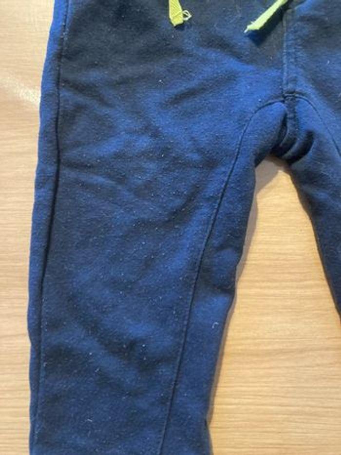 Vend 2 joggings bleu taille 2 ans - photo numéro 5