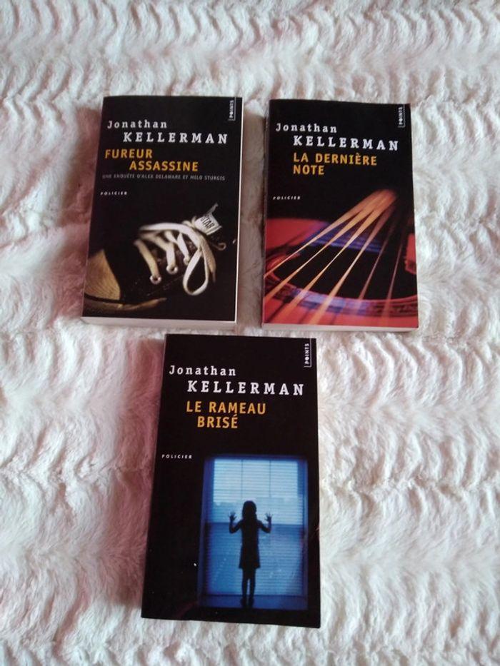 3 livres de poche - photo numéro 1