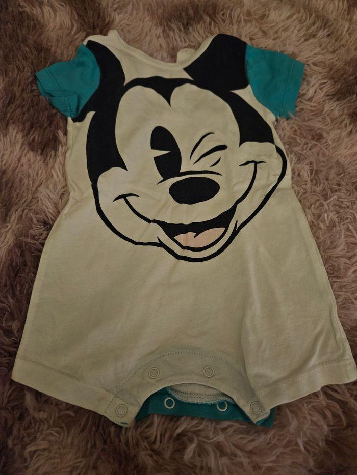 Tenue Mickey