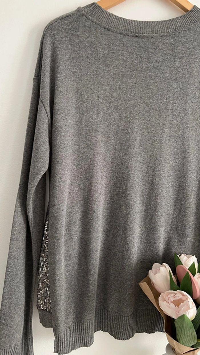 Sublime pull gris foncé détails en sequins 🤍🤍 - photo numéro 13