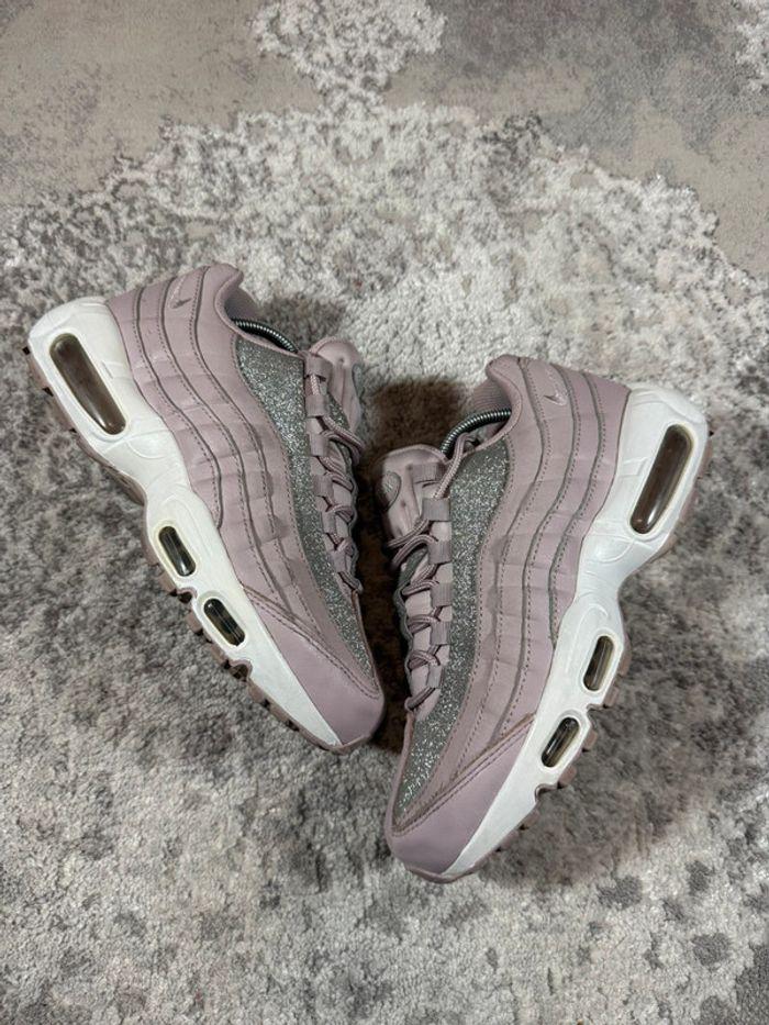 Nike Air Max 95 LX Particle Rose - photo numéro 1