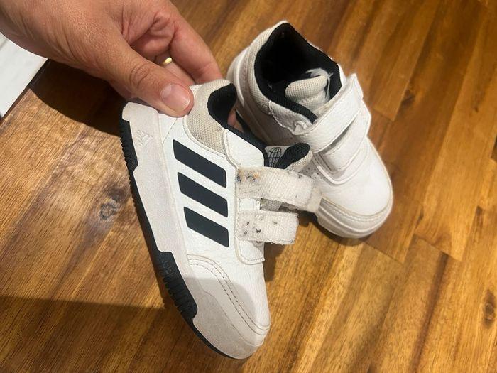 Adidas garçon noire et blanches - photo numéro 4