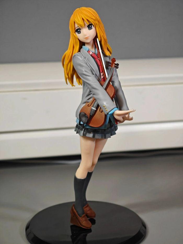 Figurine Shigatsu wa Kimi no Uso : Kaori Miyazono 20cm neuve sans boîte - photo numéro 1