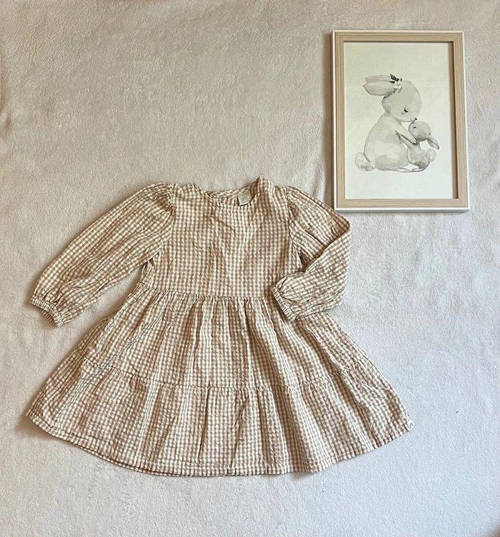 Robe Vichy beige Lindex taille 3 ans / 98 cm - photo numéro 1