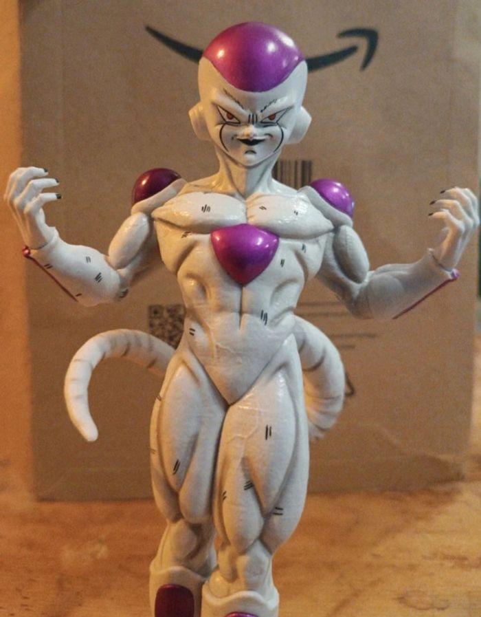 Dragon Ball Z Frieza - photo numéro 1