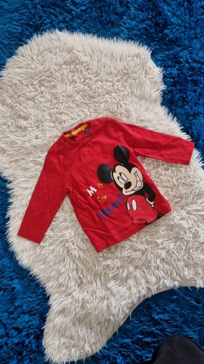 Joli tee-shirt manches longues Disney taille 9 mois - photo numéro 1