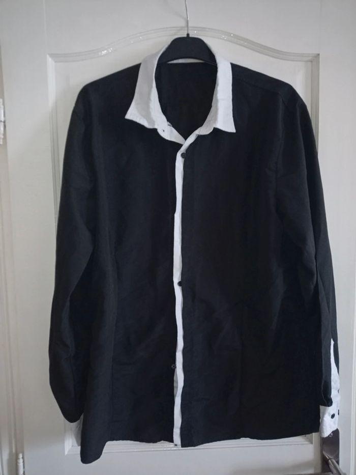 Chemise noire et blanche homme shein xxxl tbe - photo numéro 1