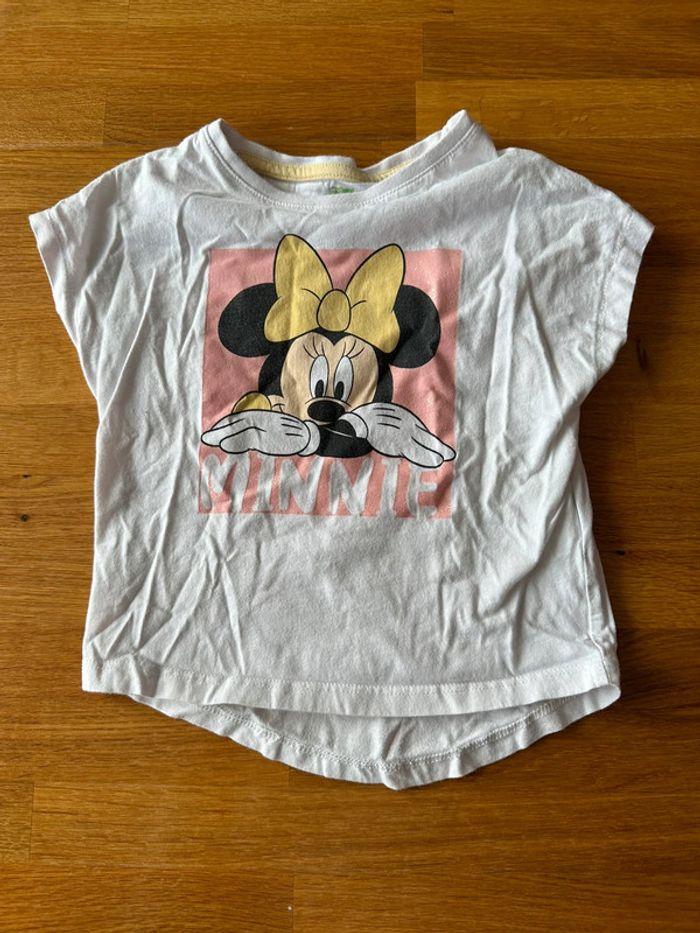 T-shirt Minnie Disney Baby taille 3 ans - photo numéro 1