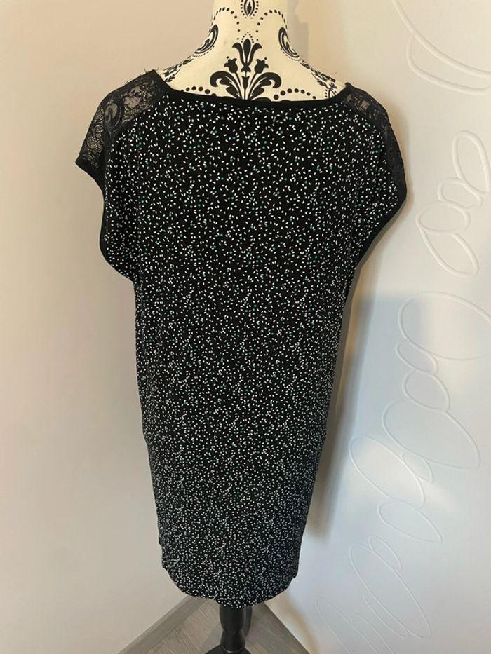 Robe à manches courtes noir à motifs blanc et vert dentelle épaule la halle taille XL - photo numéro 4