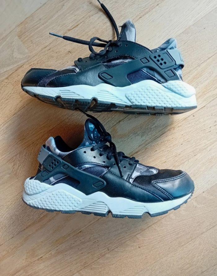 Baskets Nike Huaraches 39 - photo numéro 1