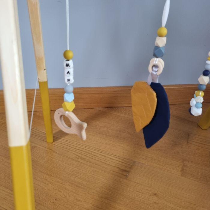 Arche / Portique d'éveil bébé en bois montessori 👶 4 suspensions - photo numéro 2