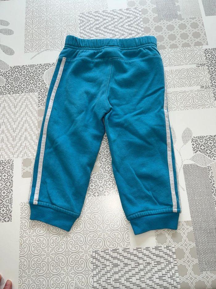 Jogging taille 9-12 m - photo numéro 2