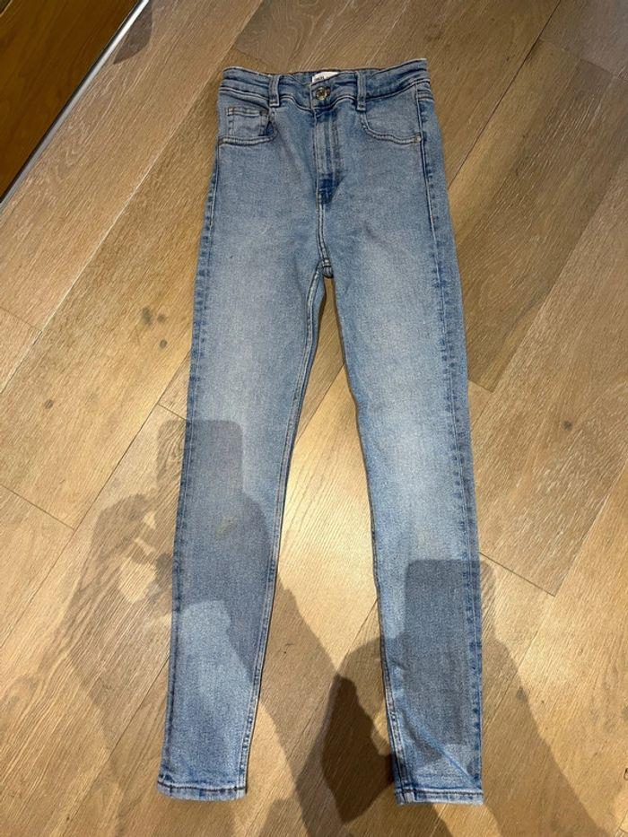 Jeans zara bleu clair 36 - photo numéro 1