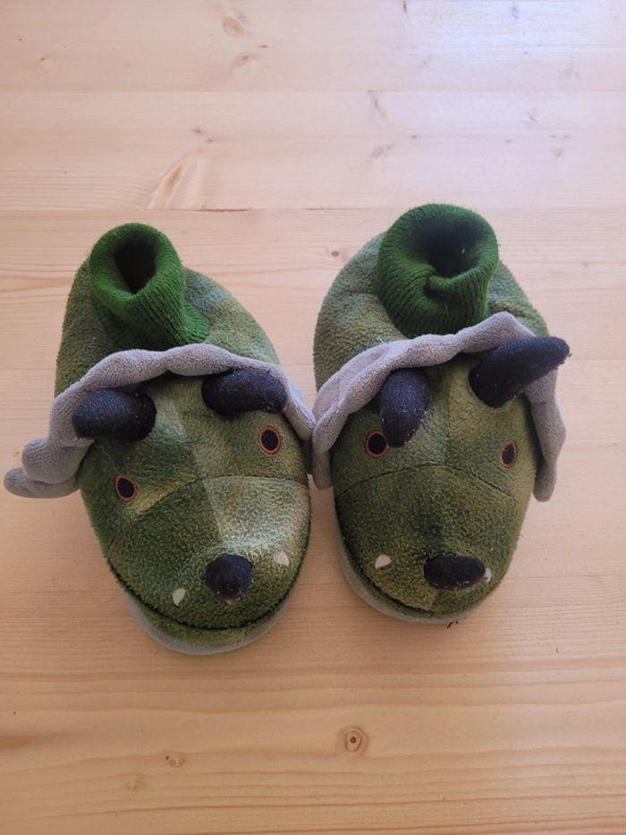 Chaussons dinosaures - photo numéro 1