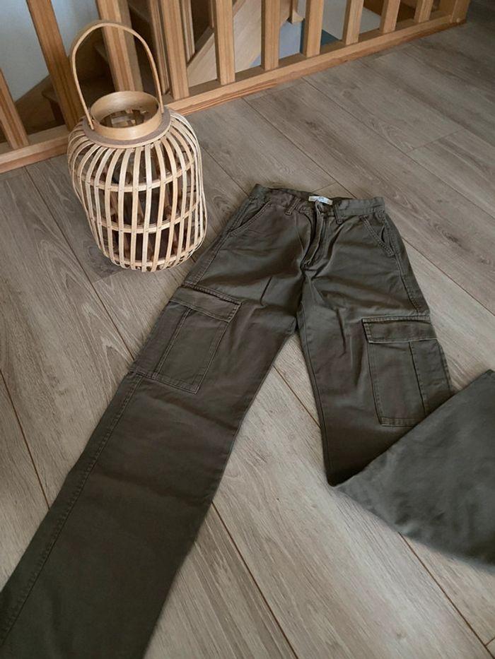 Joli pantalon Cargo kaki - photo numéro 1