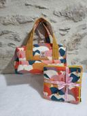 Trousse et lingettes