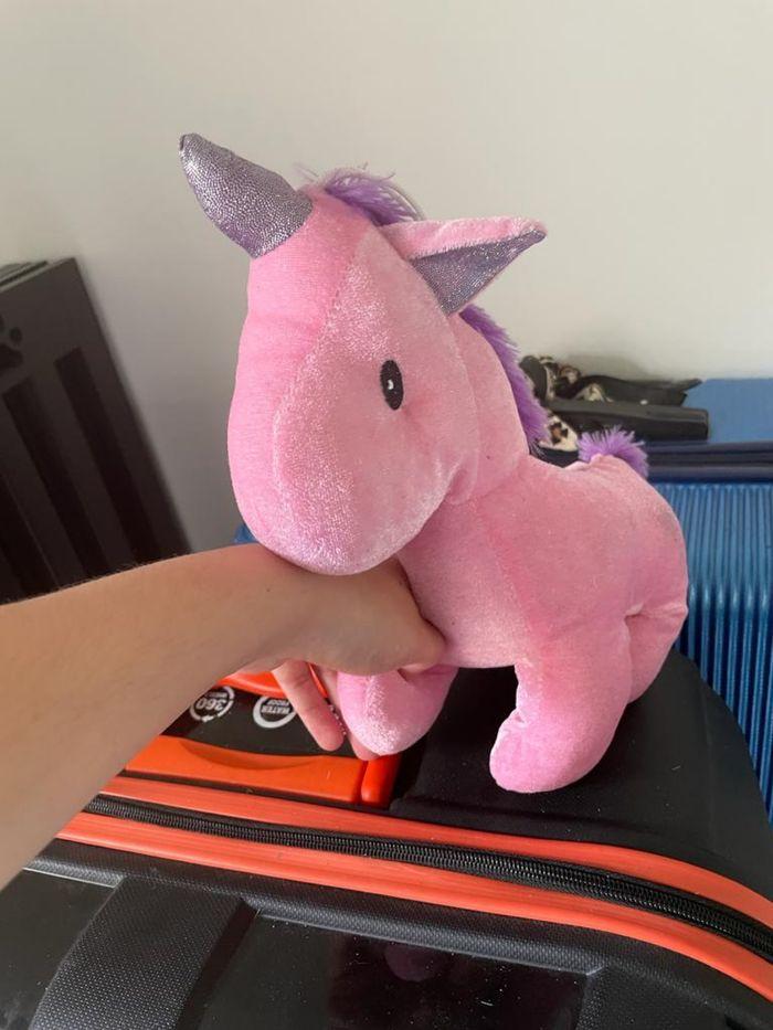 Peluche licorne