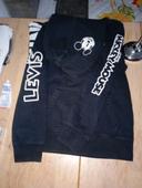 Sweat levis tm