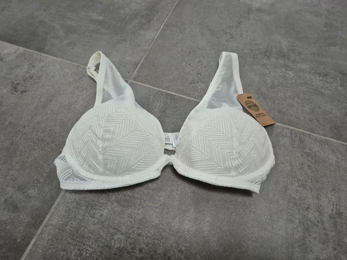 Soutien gorge Sincère 95D. - photo numéro 1