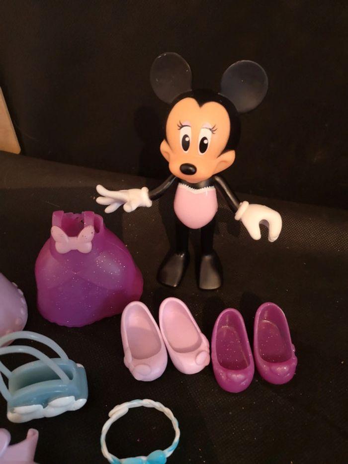 Minnie et ses accessoires - photo numéro 4