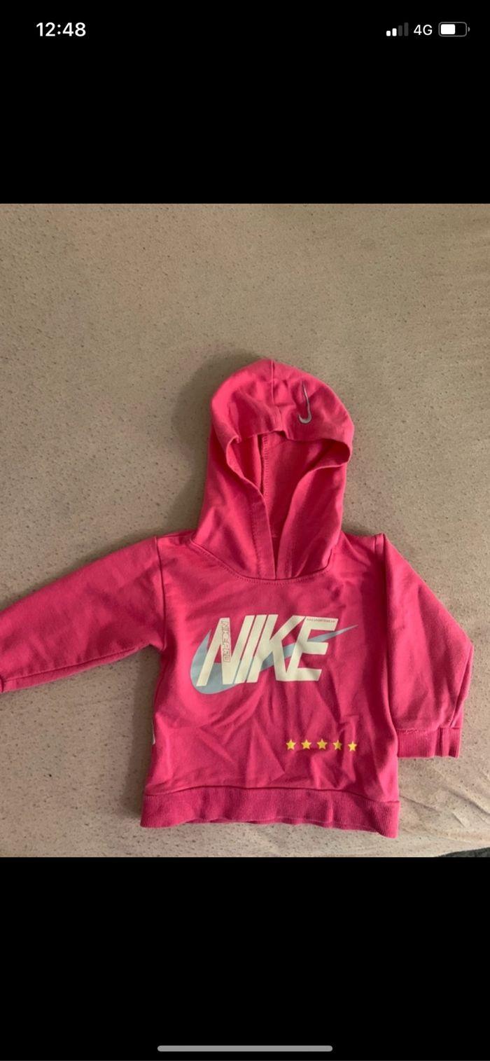 Pull Nike bébé