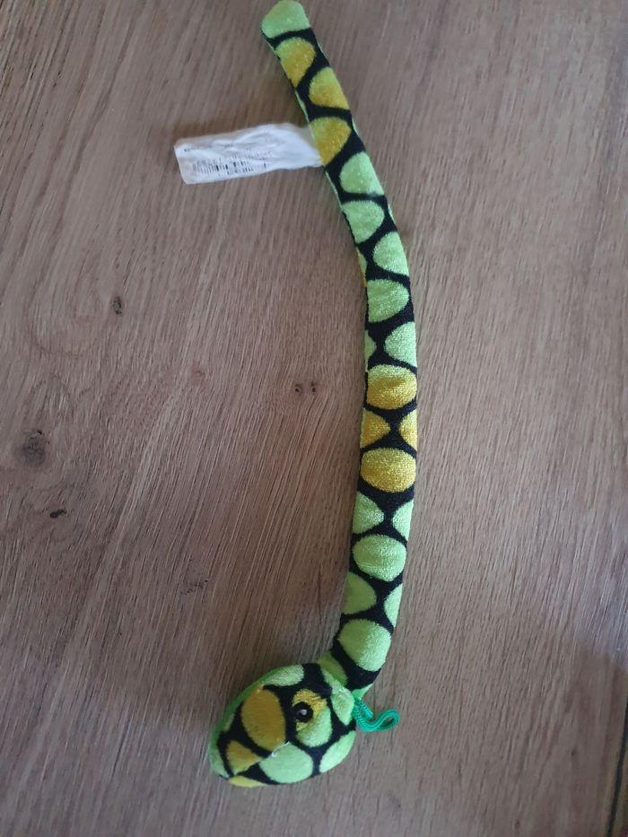 Serpent peluche