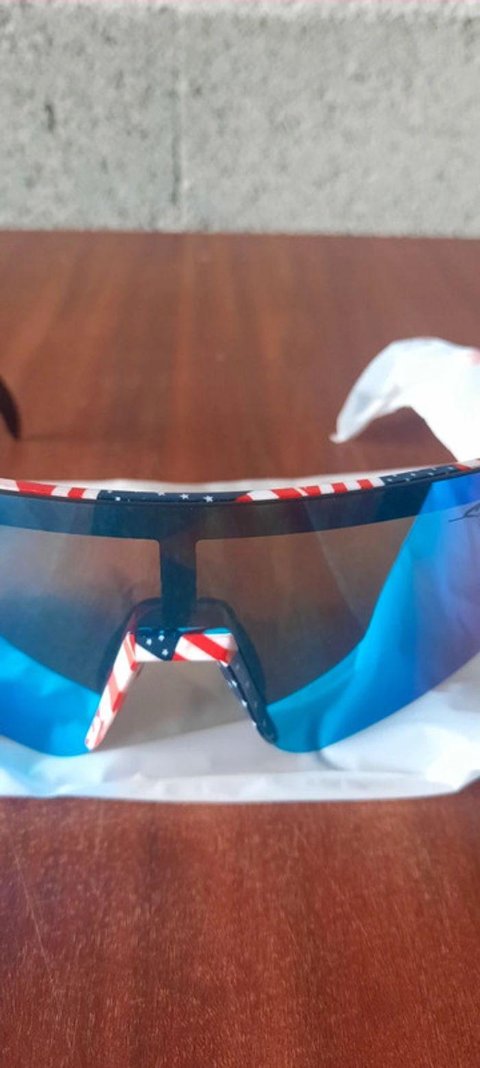 lunettes enfants Pit Viper
 drapeau USA

neuf - photo numéro 3