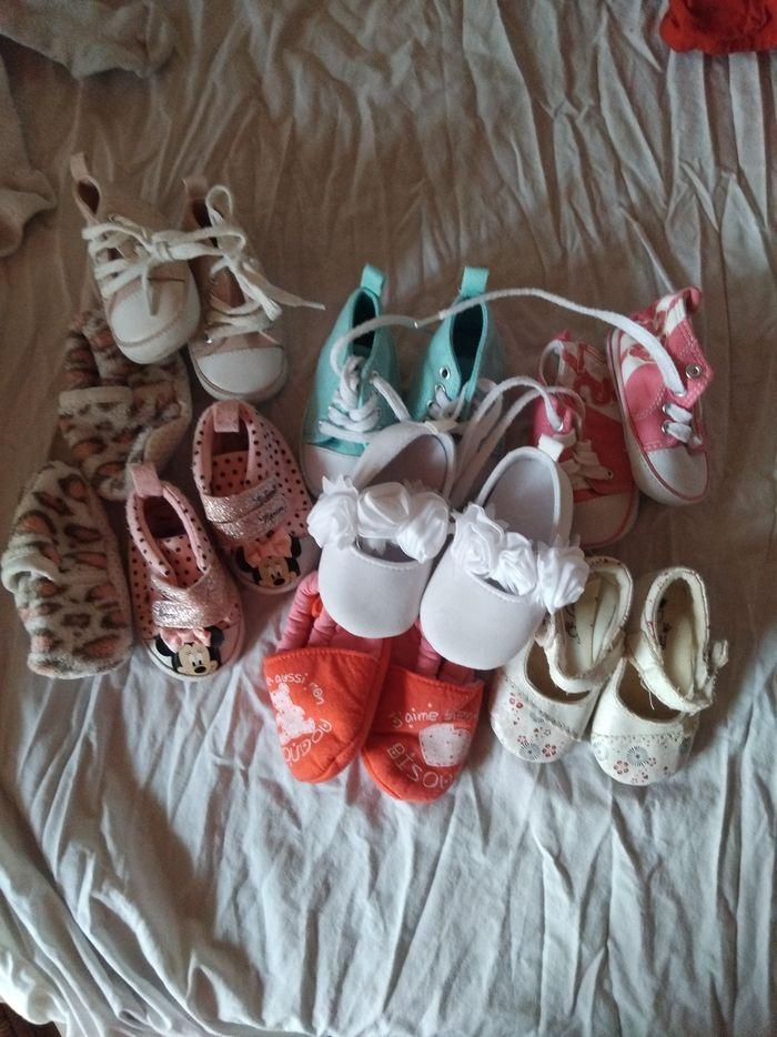 Lot chaussures bébé fille - photo numéro 1