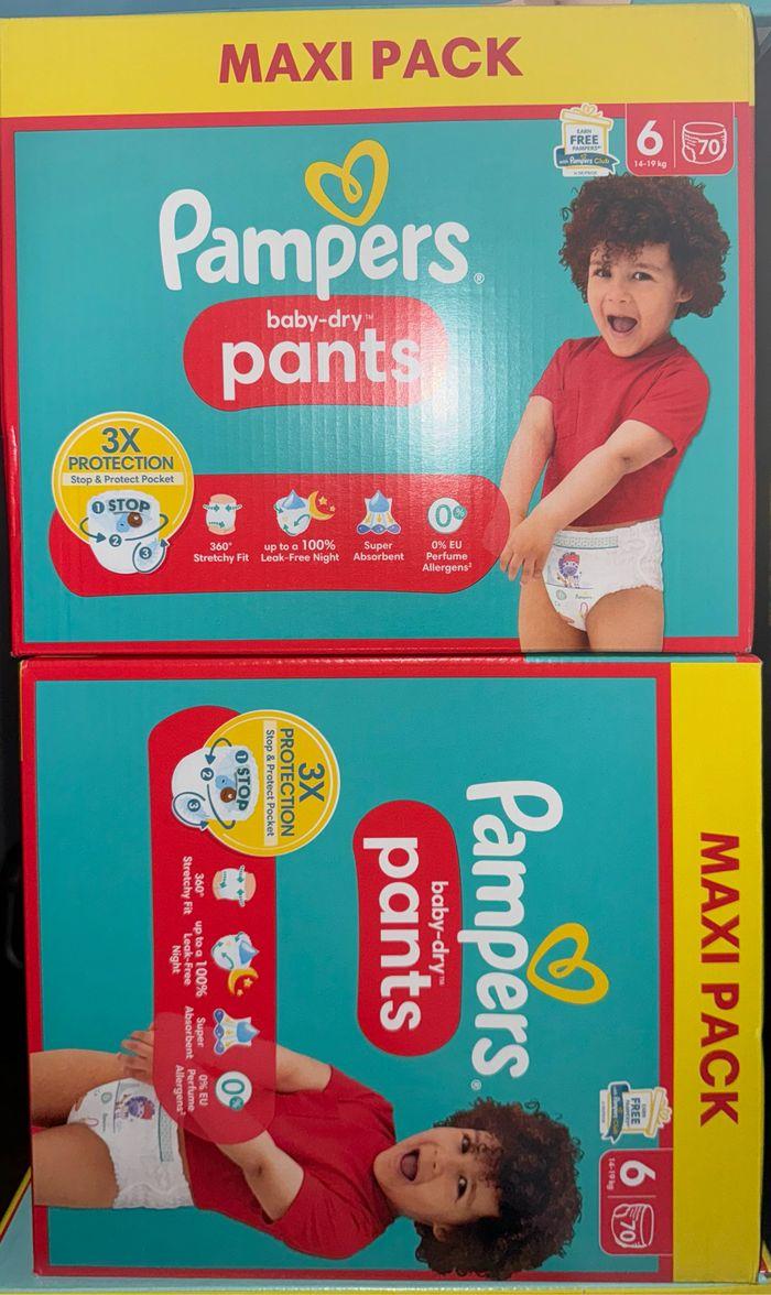 2 paquets de couches Pampers taille 6