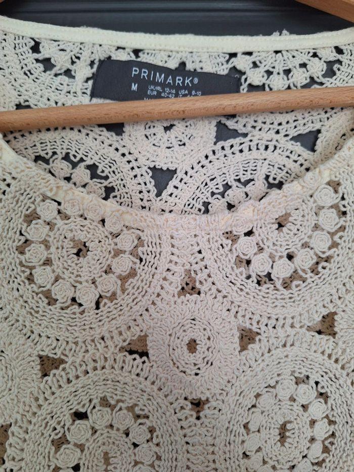 Haut manche longue broderie beige primark taille m - photo numéro 2