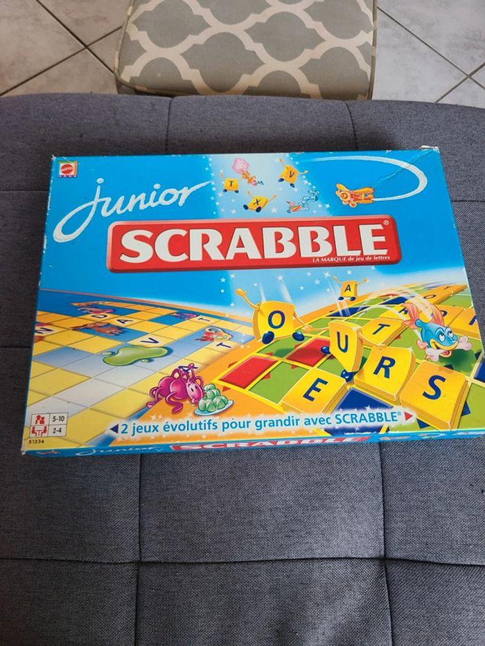 Scrabble junior 2 en 1. - photo numéro 1