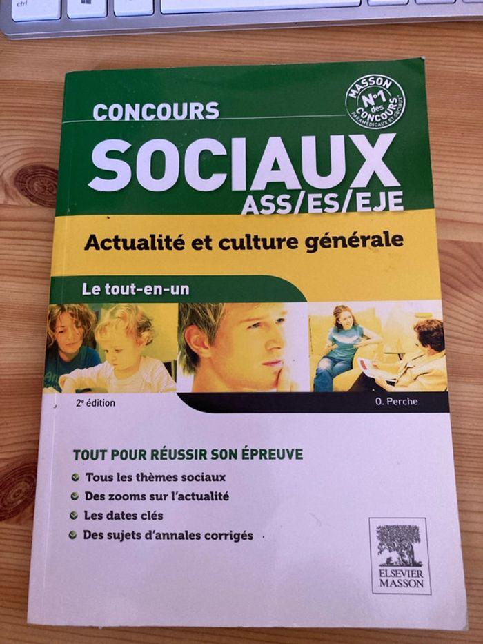 Livre concours sociaux - photo numéro 1