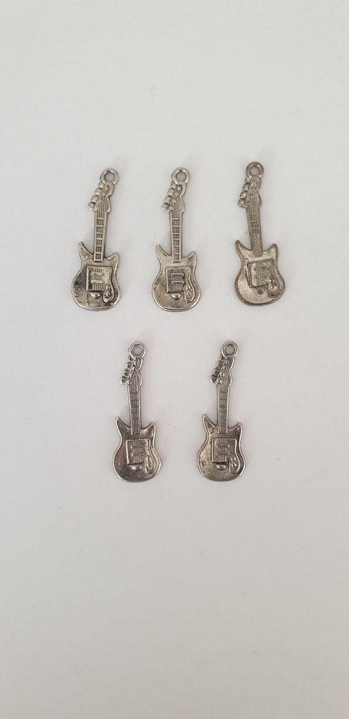 Pendentifs breloques guitare