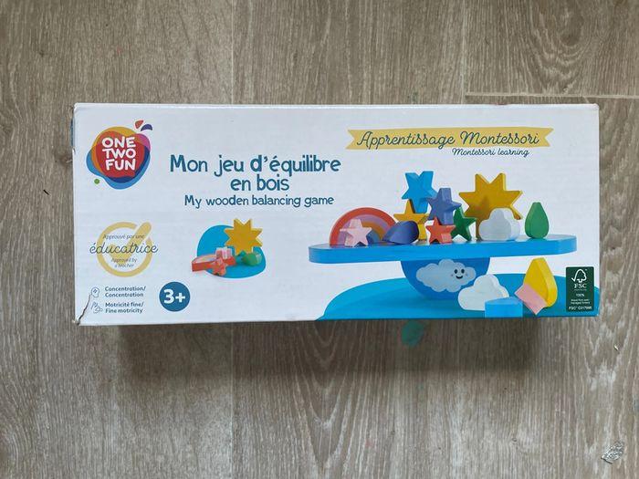 Jeu d’équilibre Montessori - photo numéro 1