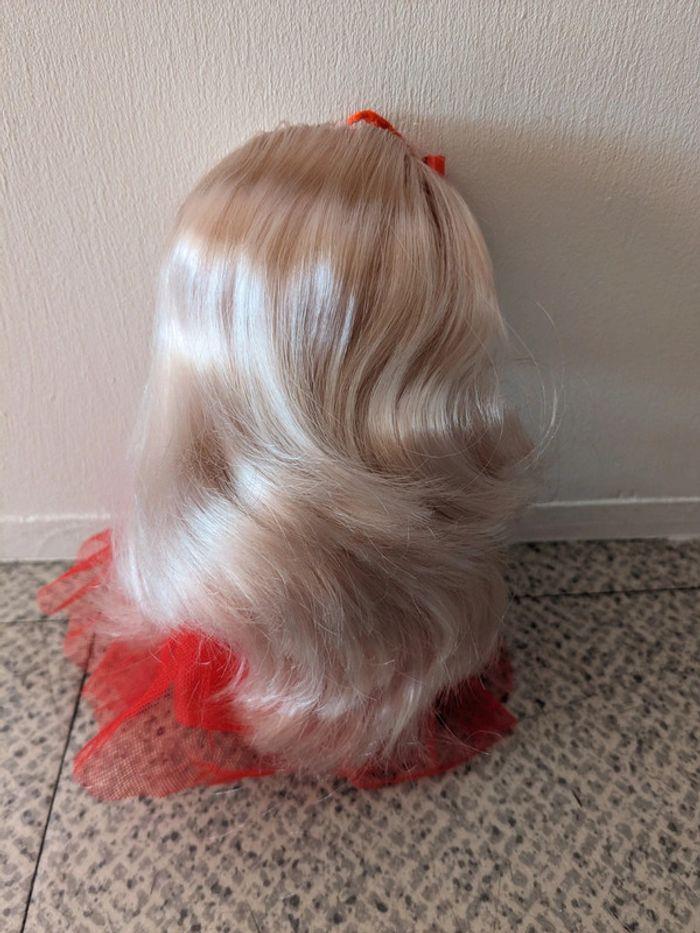 Poupée BJD  blonde robe rouge - photo numéro 2