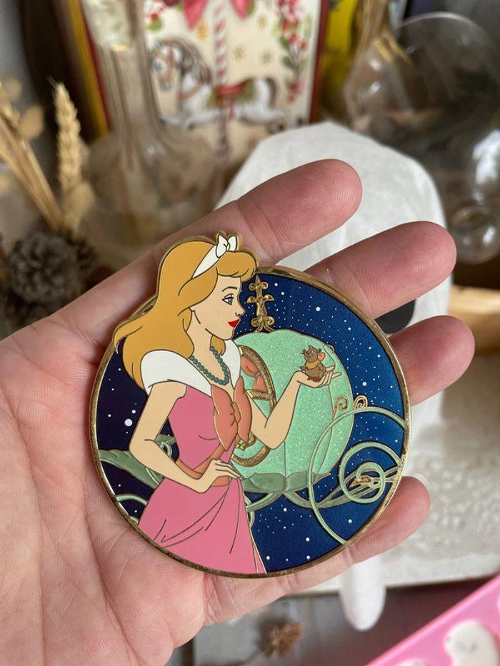 Pins fantasy cendrillon - photo numéro 1