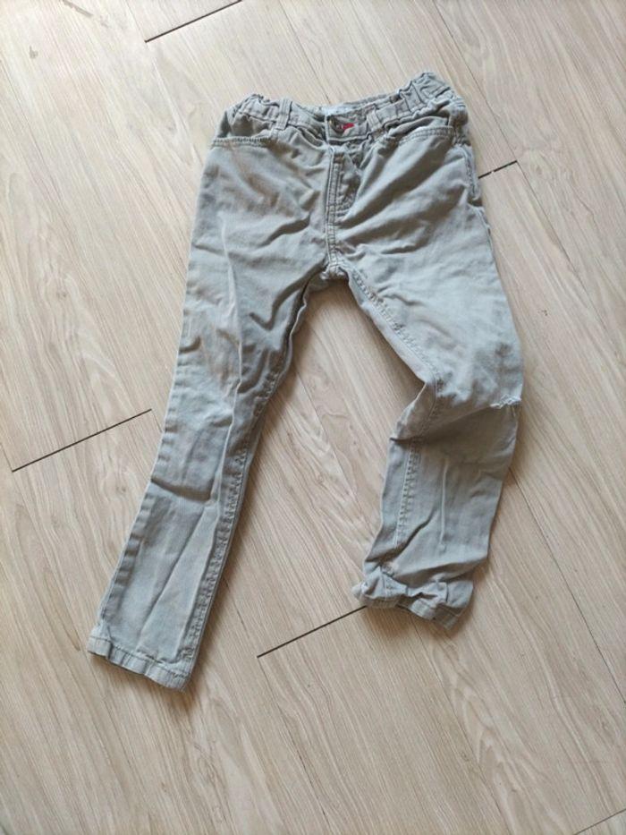 Pantalon 🎮 - photo numéro 1