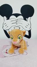 Peluche Nala le roi lion Disney