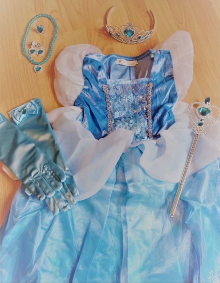 Déguisement robe princesse bleu et blanche 5-6ans - photo numéro 9