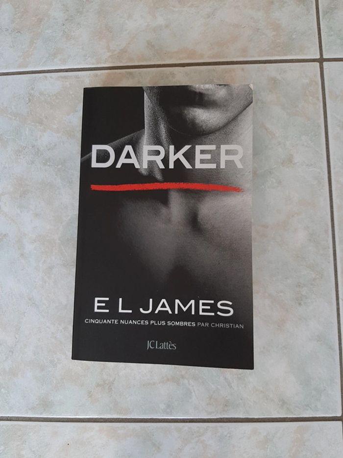 Livre Darker - photo numéro 1